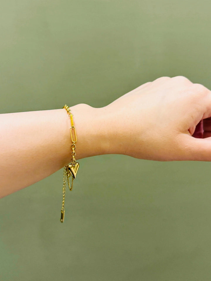 Heartlink Gold Charm Bracelet mahyal's
