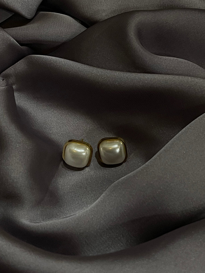 Pearl Essence Studs mahyal's