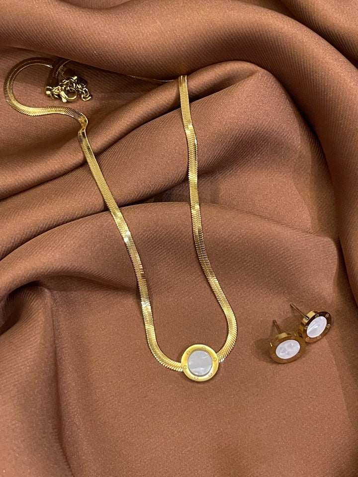 Moonlit charm set mahyal's